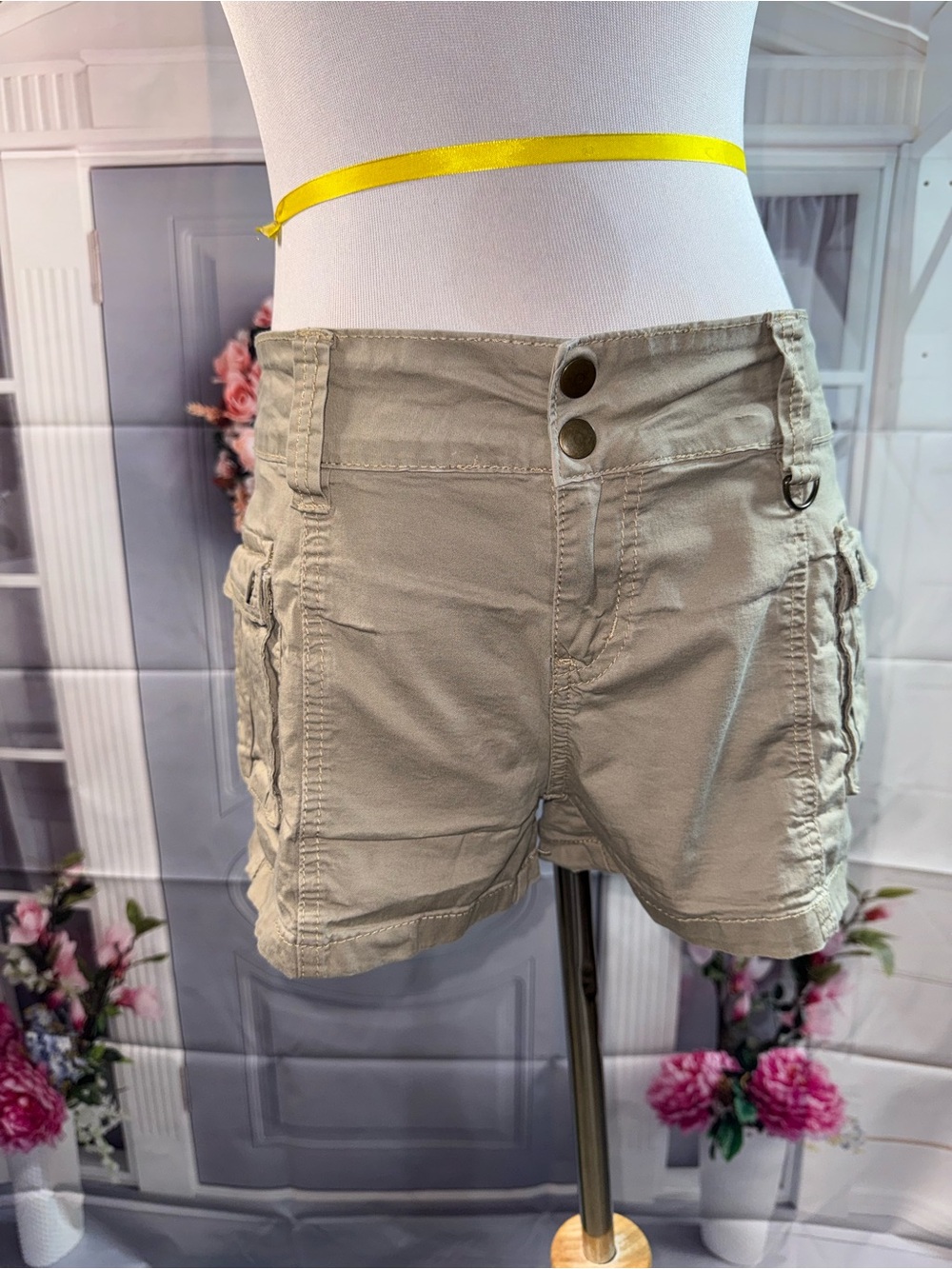 1082-YMI Khaki Beige Cargo Shorts with Side Pockets